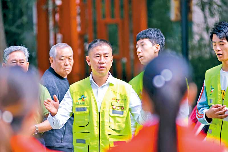 He Dedicated To Roses Scan Volume 1 Vf www.jzxww.com.cn